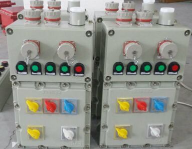 防爆动力配电箱